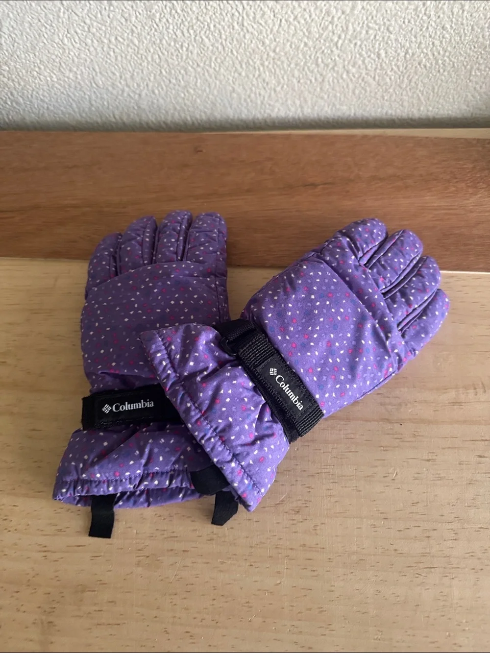 COLUMBIA Purple Dot Quilted Kids Winter Gloves size small